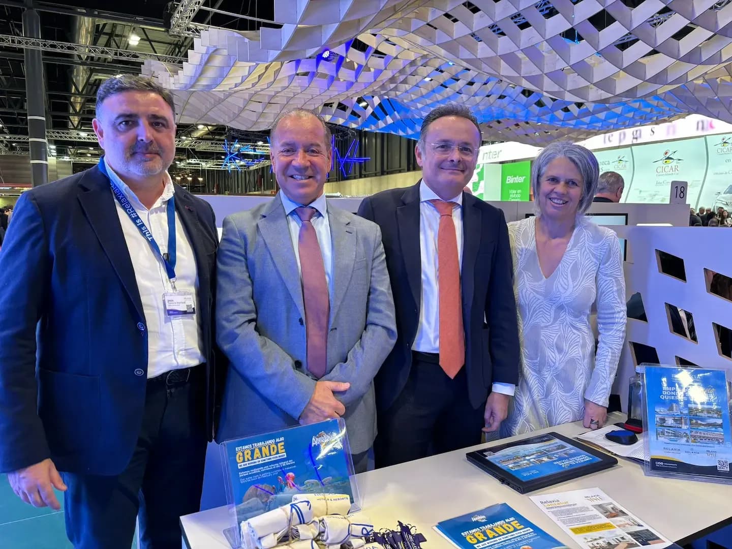 Portada de noticia: Relaxia Resorts presenta en FITUR 2026 su nueva experiencia Relaxia Style en LanzaSur y la renovación de Aqualava Waterpark