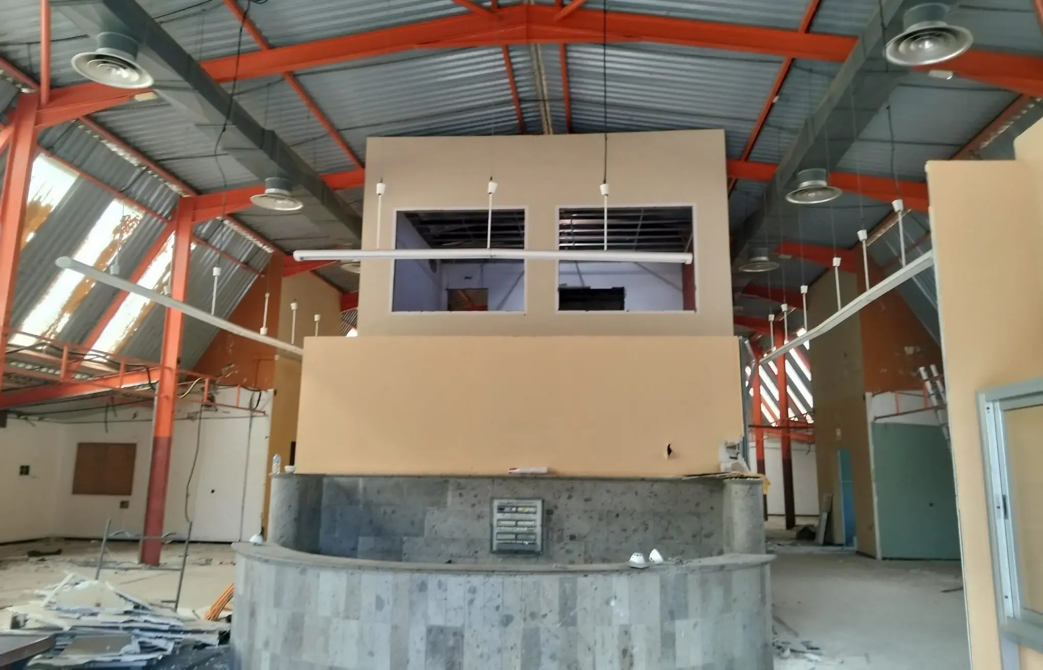 Portada de noticia: Pérez Moreno inicias las obras de la nueva Biblioteca Municipal de Ingenio