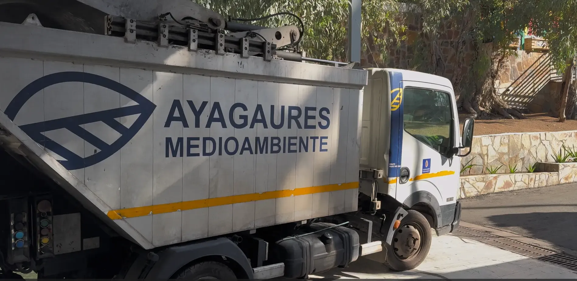 Portada de noticia: Ayagaures Medioambiente lidera el primer sistema de compostaje hotelero de Gran Canaria